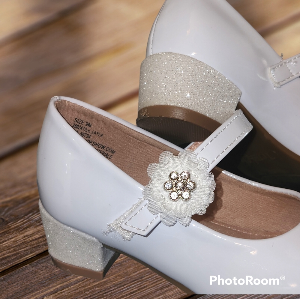 🌸 Trinket's Dress Shoes / Little Girl Size 9